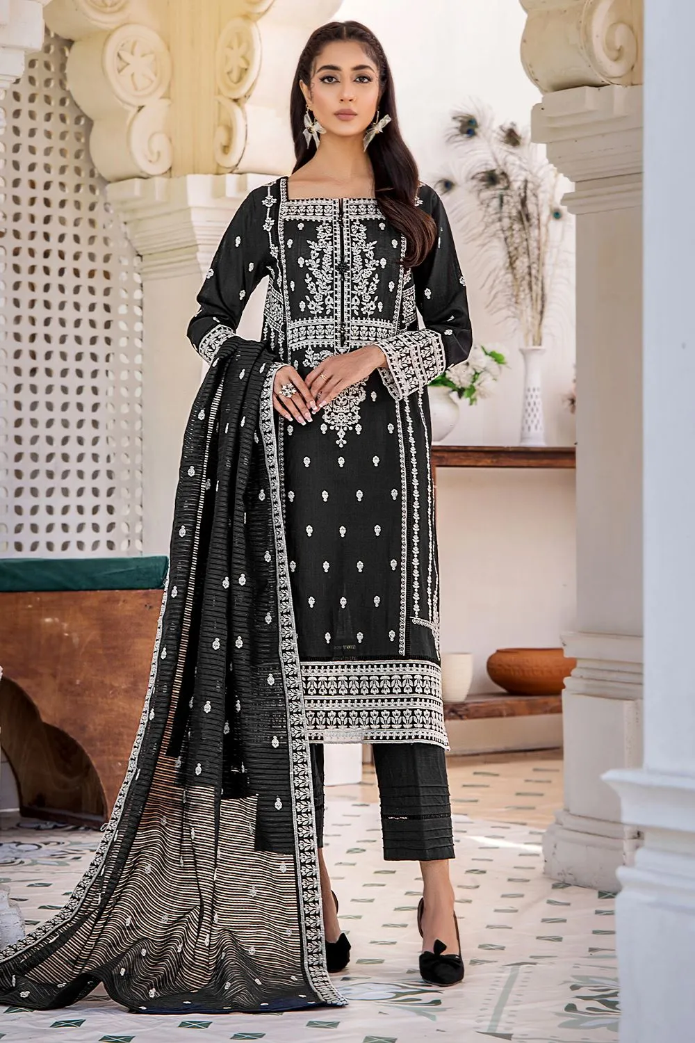 3 Pcs Unstitched Emb Khaddar Suit KKE-1614