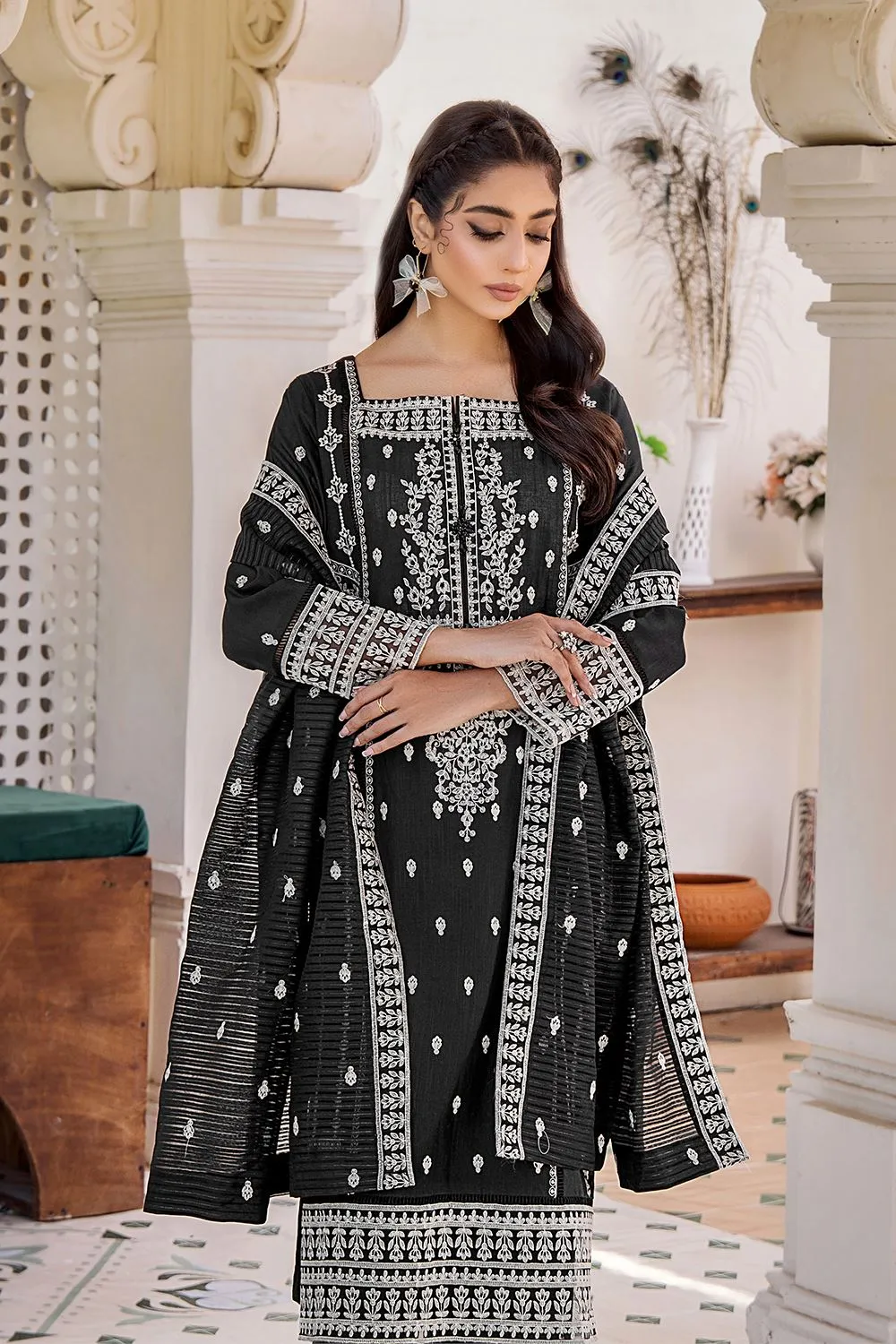 3 Pcs Unstitched Emb Khaddar Suit KKE-1614