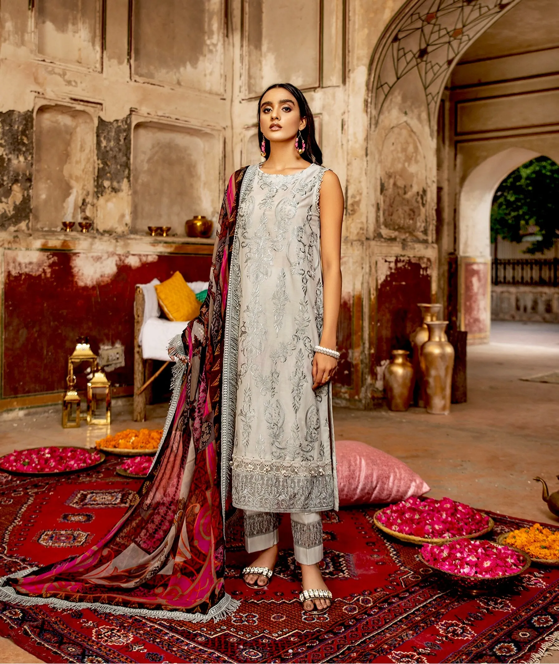 Andaaz Lawn Collection by Zarif – MAHRUH