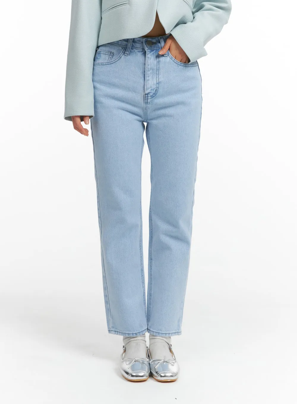 Basic Straight-Leg Jeans OF419