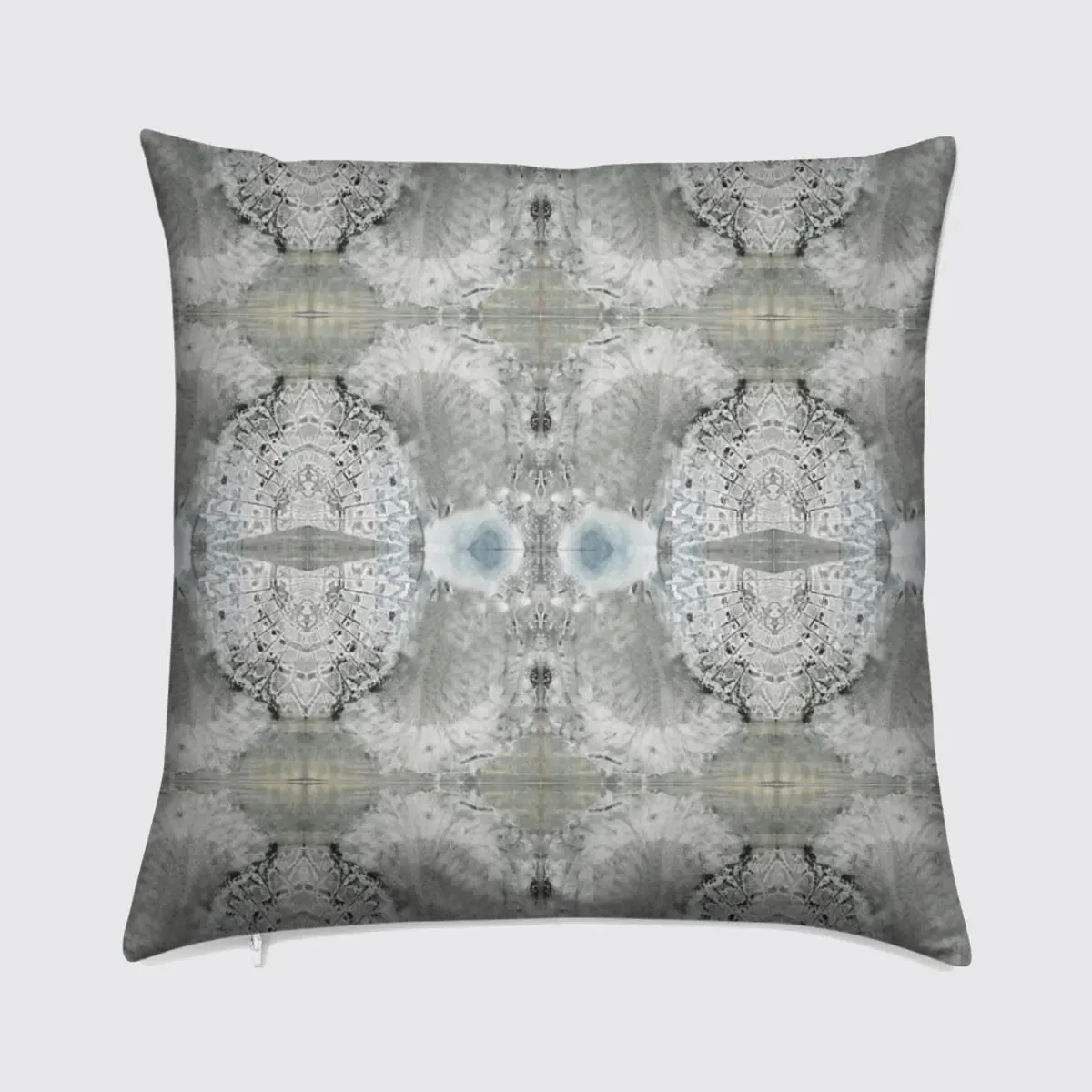 Lace Fan Design Velvet Cushion