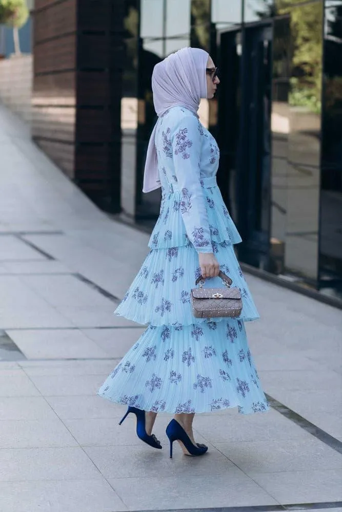 Roxieyy tier pleated maxi chiffon dress with long sleeve in blue