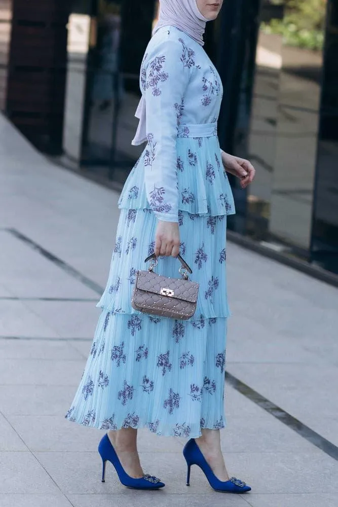 Roxieyy tier pleated maxi chiffon dress with long sleeve in blue