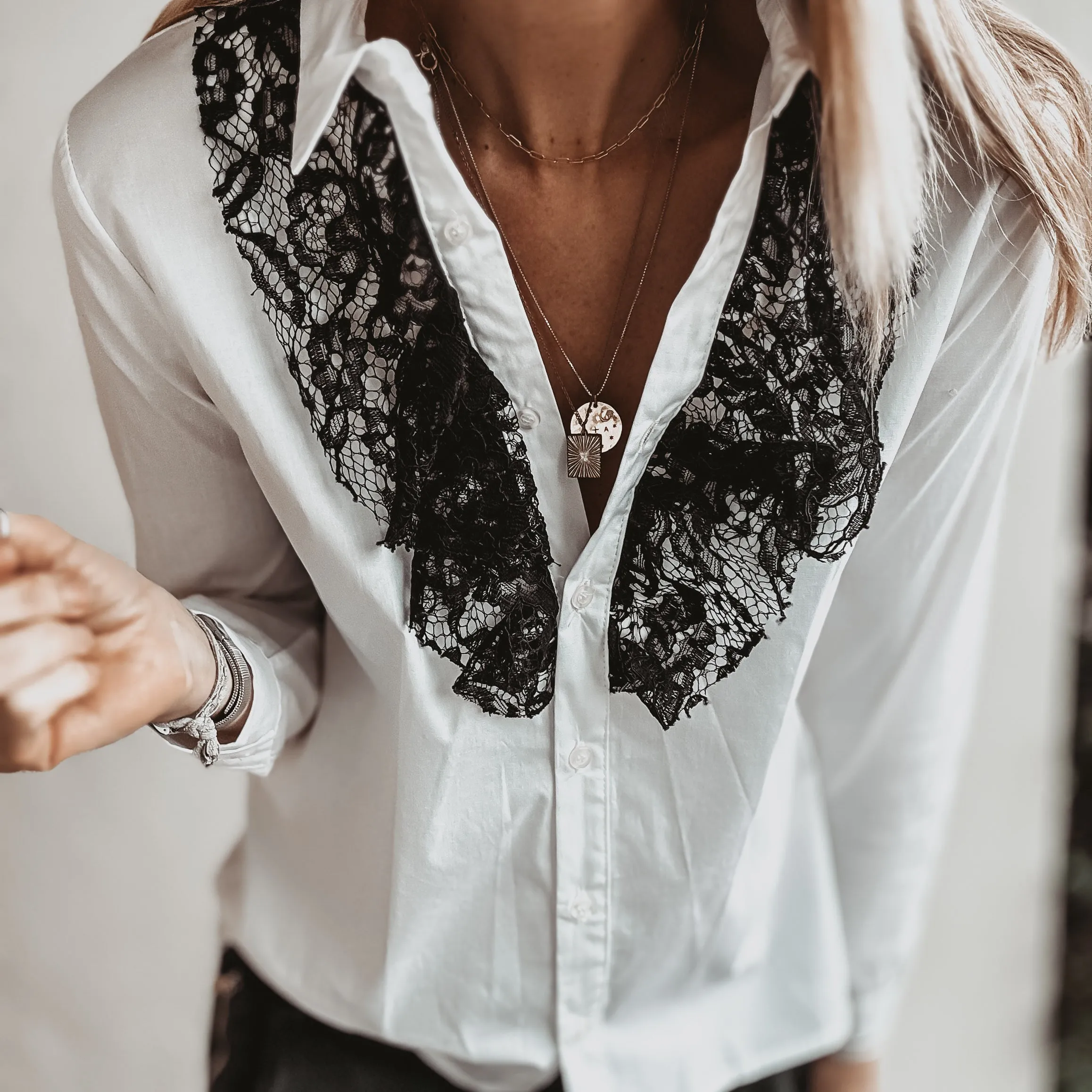 WHITE / BLACK cowgirl lace ruffle Blouse *NEW*