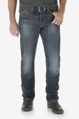 WRANGLER MEN'S RETRO SLIM FIT STRAIGHT LEG JEANS - DARK WASH